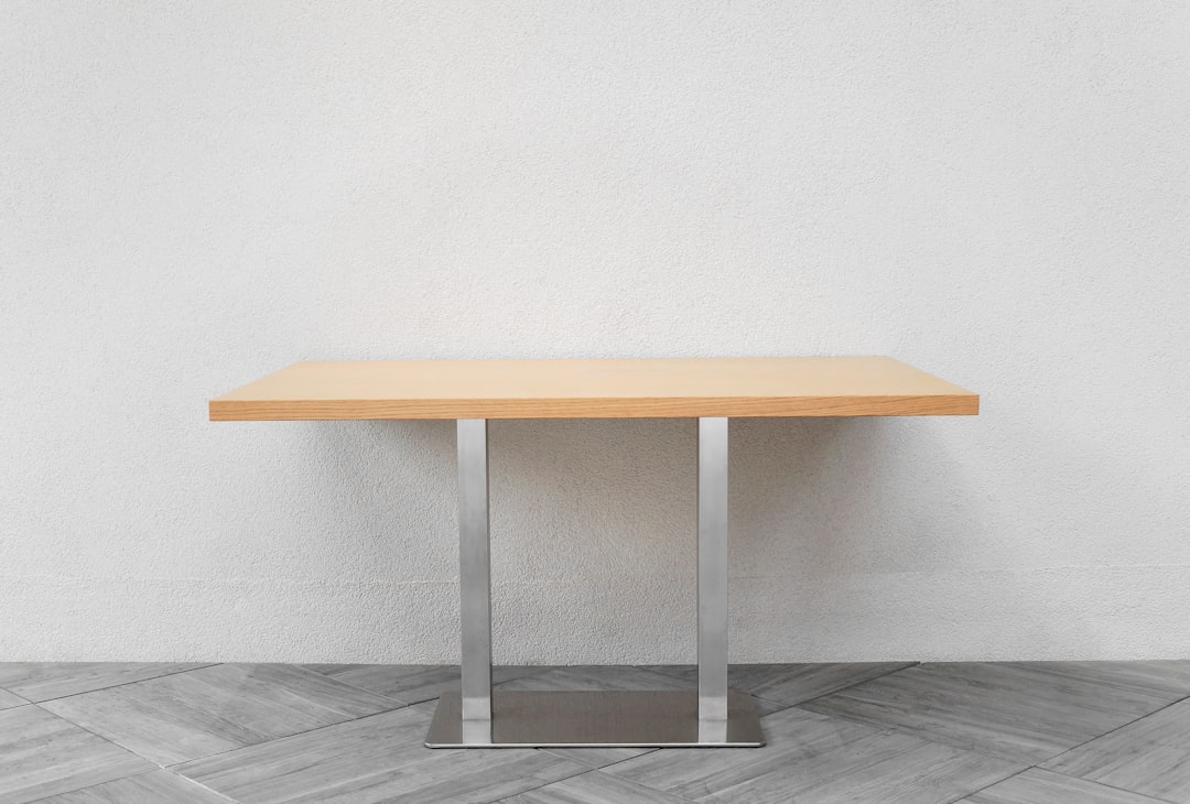 Round marble dining table
