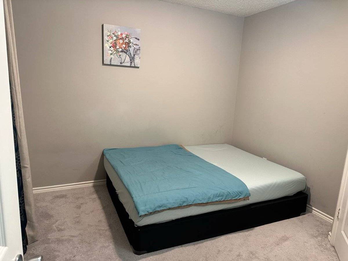 Master bedroom in San Diego photo 1