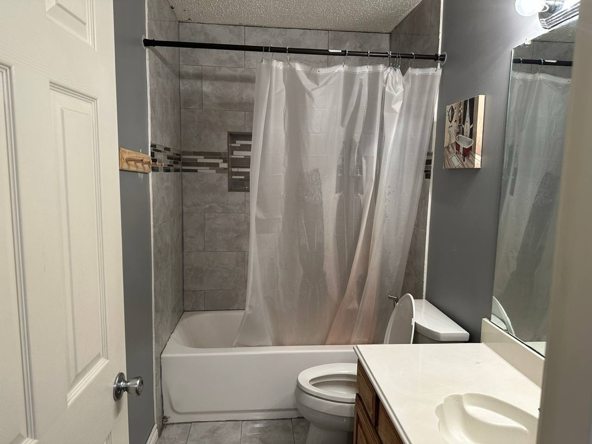 Master bedroom in San Diego photo 3
